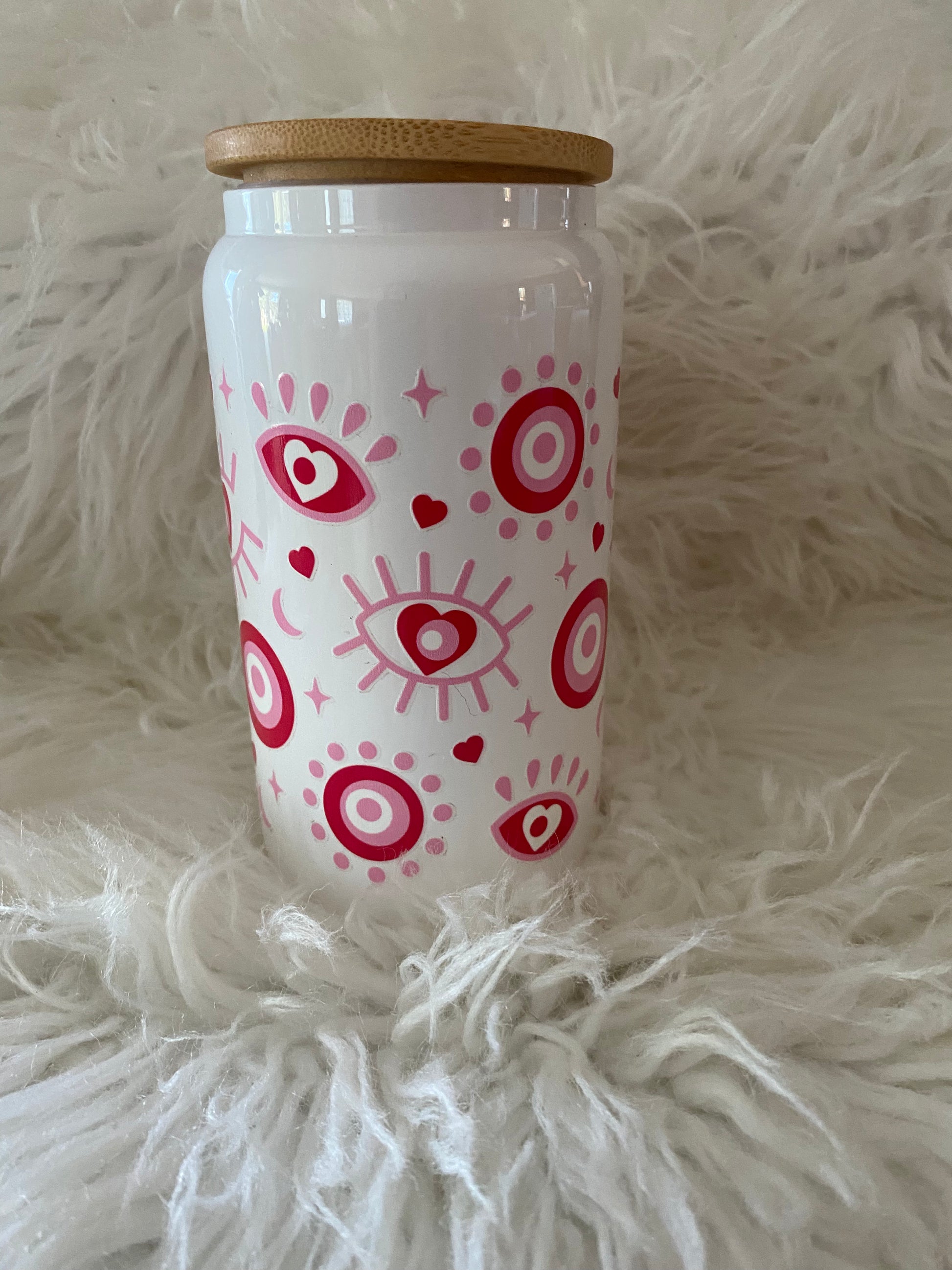 Verres en vitre avec paille